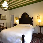 Bed & Breakfast Casa Paredes