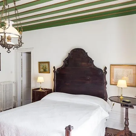 Casa Paredes 3*