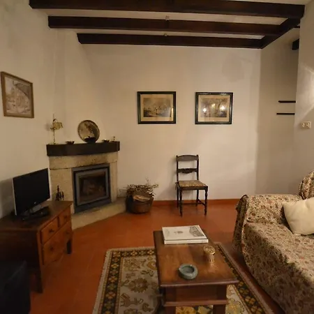 Casa Paredes Bed & Breakfast 3*