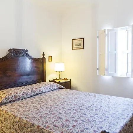 Alojamento de Acomodação e Pequeno-almoço Casa Paredes Fafe