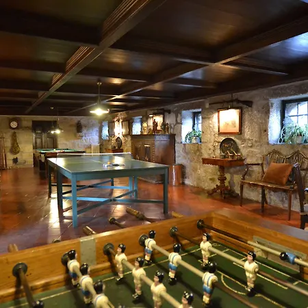 לינה וארוחת בוקר Casa Paredes 3*