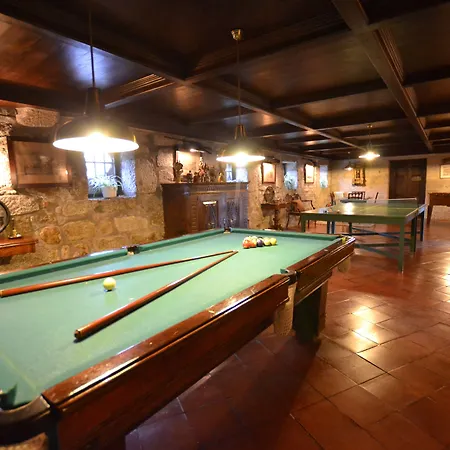 לינה וארוחת בוקר Casa Paredes