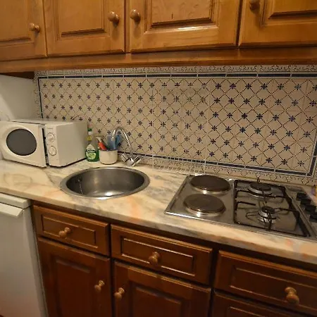 לינה וארוחת בוקר Casa Paredes פאפה