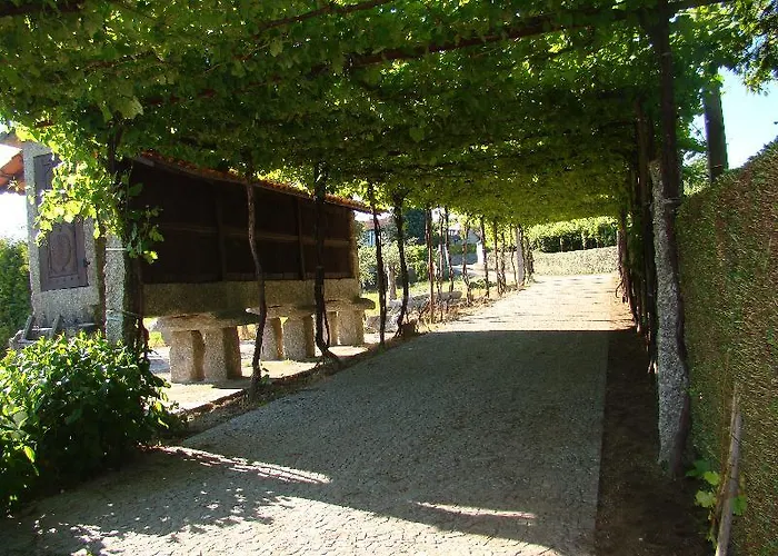 Bed & Breakfast Casa Paredes Fafe