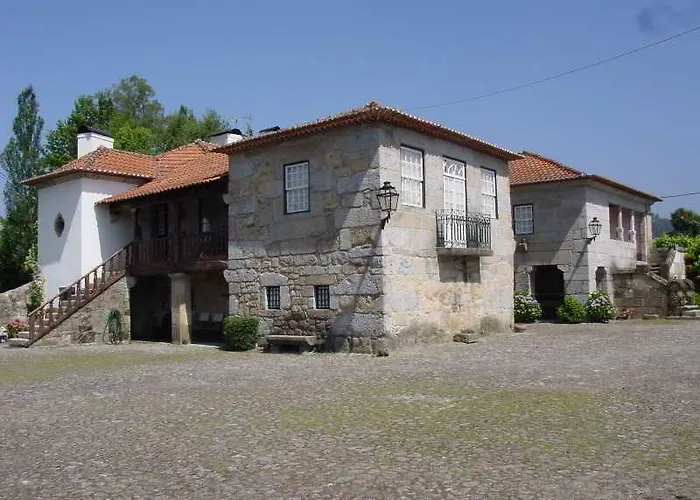 Casa Paredes Bed & Breakfast Fafe
